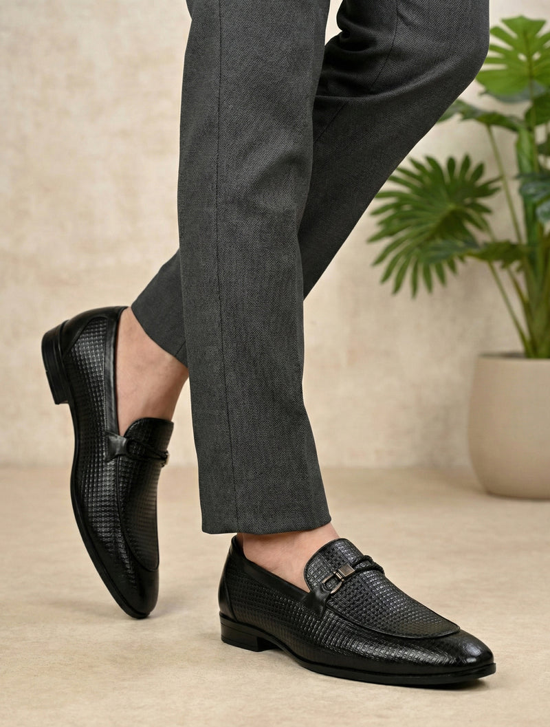 EZRO Men’s Black Stylish Moccasins – Comfortable & Elegant Slip-On Shoes for Casual, Office & Everyday Wear