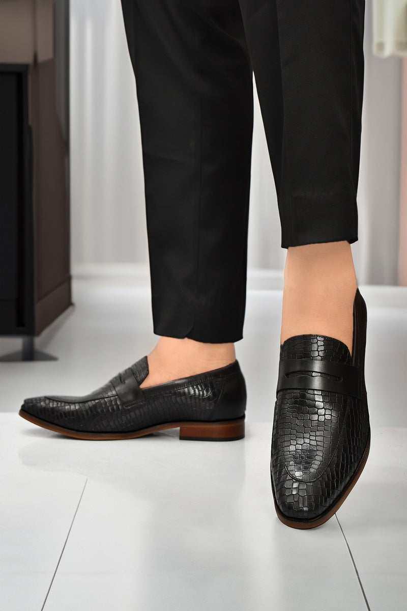 EZRO Men Black Loafers | Premium Slip-On Casual & Formal Shoes for Everyday Comfort