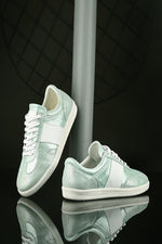 EZRO Women Casual Sneakers – Stylish & Comfortable Everyday Shoes