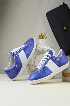 Women’s Lace-Up Sneakers – Comfortable Casual Walking Shoes